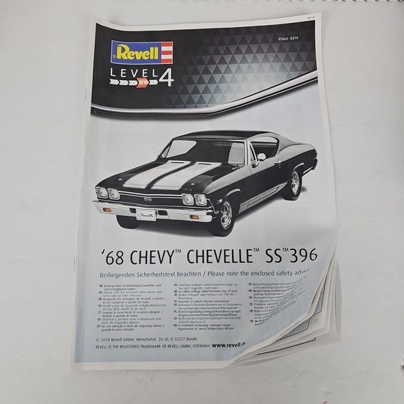 Revell 07662 1968 ChevyTM ChevelleTM SSTM 396 1:25 Scale Model Kit PARTIAL COMP - Picture 9 of 11